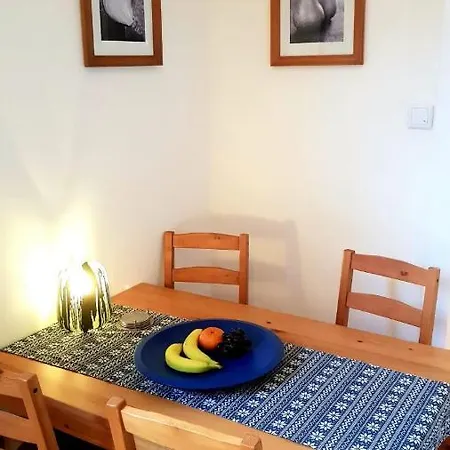 Garten - Eigener Eingang- Wlan-parkplatz,netflix, Terrasse,doppelbett Und Schlafcouch